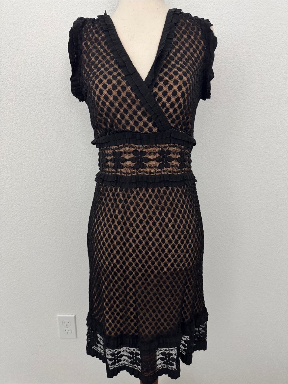 Max Studio Black Lace Nude Overlay Polka Dot Sheath Dress Cocktail Sleeveless S